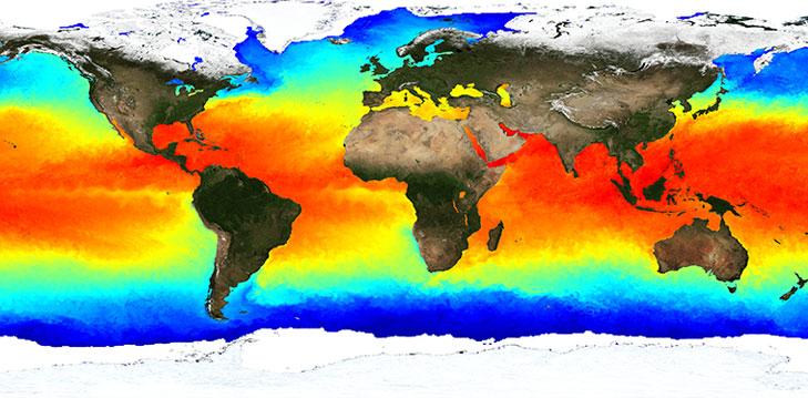 אוקיינוגרפיה - טמפרטורת פני האוקינוסים