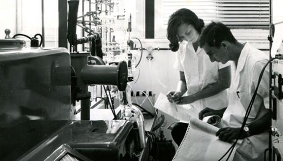 מעבדות ביה"ס לכימיה, שנות 1960, 1970