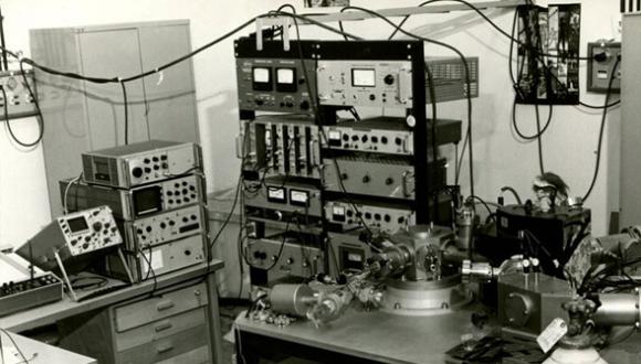 מעבדת גלעדי לאלקטרוכימיה, יוני 1973